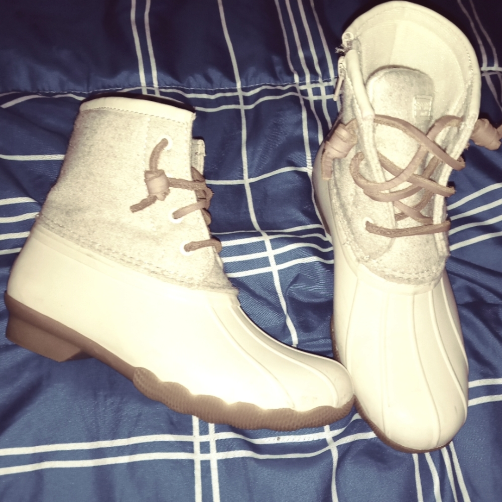 Kids neutral Sperry rain snow boots